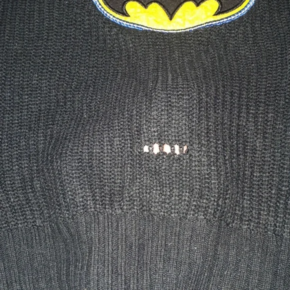 DC Comics~2 Sweaters - Picture 9 of 12